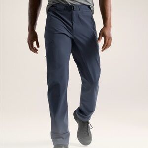 Arc'teryx Men's Gamma AR Softshell pants Sz 30 - Blue